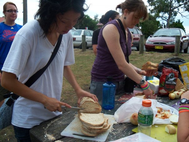 18545_1336049688381_1445253264_30901999_3819866_n[1]