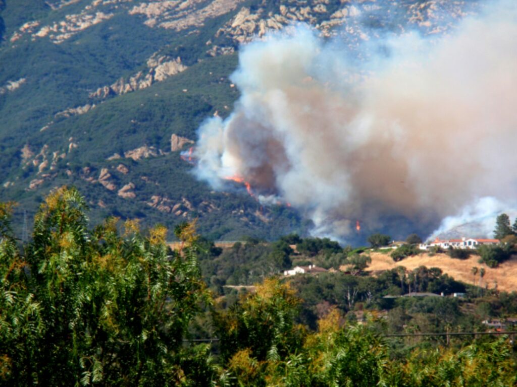 Jesusita Fire joebunting.theworldrace.org