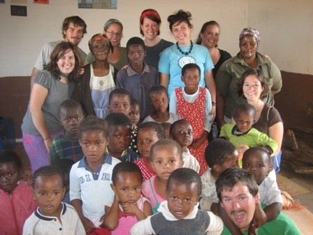 Everyone at Joyella (school house)