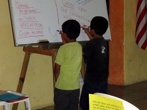 2 KIDS DRAWING BUGS 