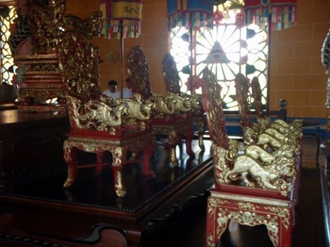 I don't know who sits here?  I think there pope sits on the highest one.